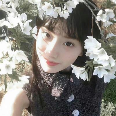 隔楼女孩:我们之间的层距